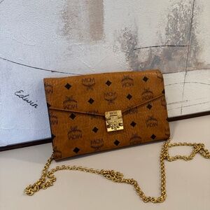 Tracy Crossbody Wallet In Visetos
